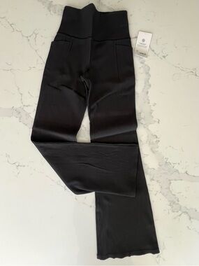 athleta salutation stash rib flare